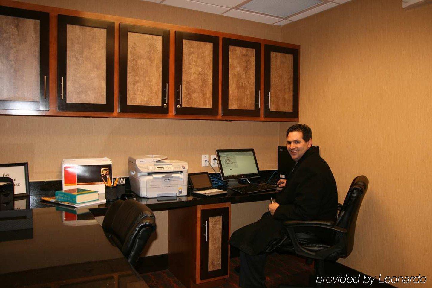Hampton Inn & Suites New Castle, Pa Facilidades foto
